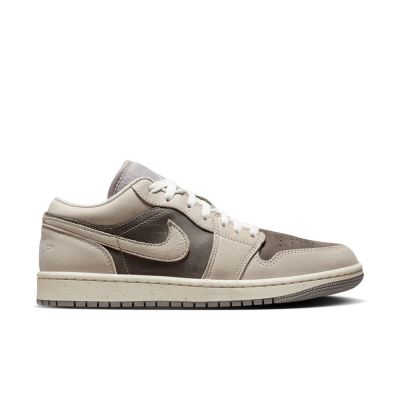 Air Jordan 1 Low SE "Enigma Stone" Wmns - Sivo - Tenisice Air Jordan 1 Low SE "Enigma Stone" Wmns - Sivo - Tenisice